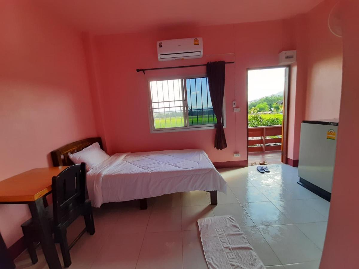 Bed and Breakfast Khuang Na Farmview à Mae Chaem Extérieur photo