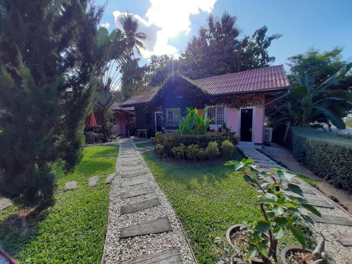 Bed and Breakfast Khuang Na Farmview à Mae Chaem Extérieur photo
