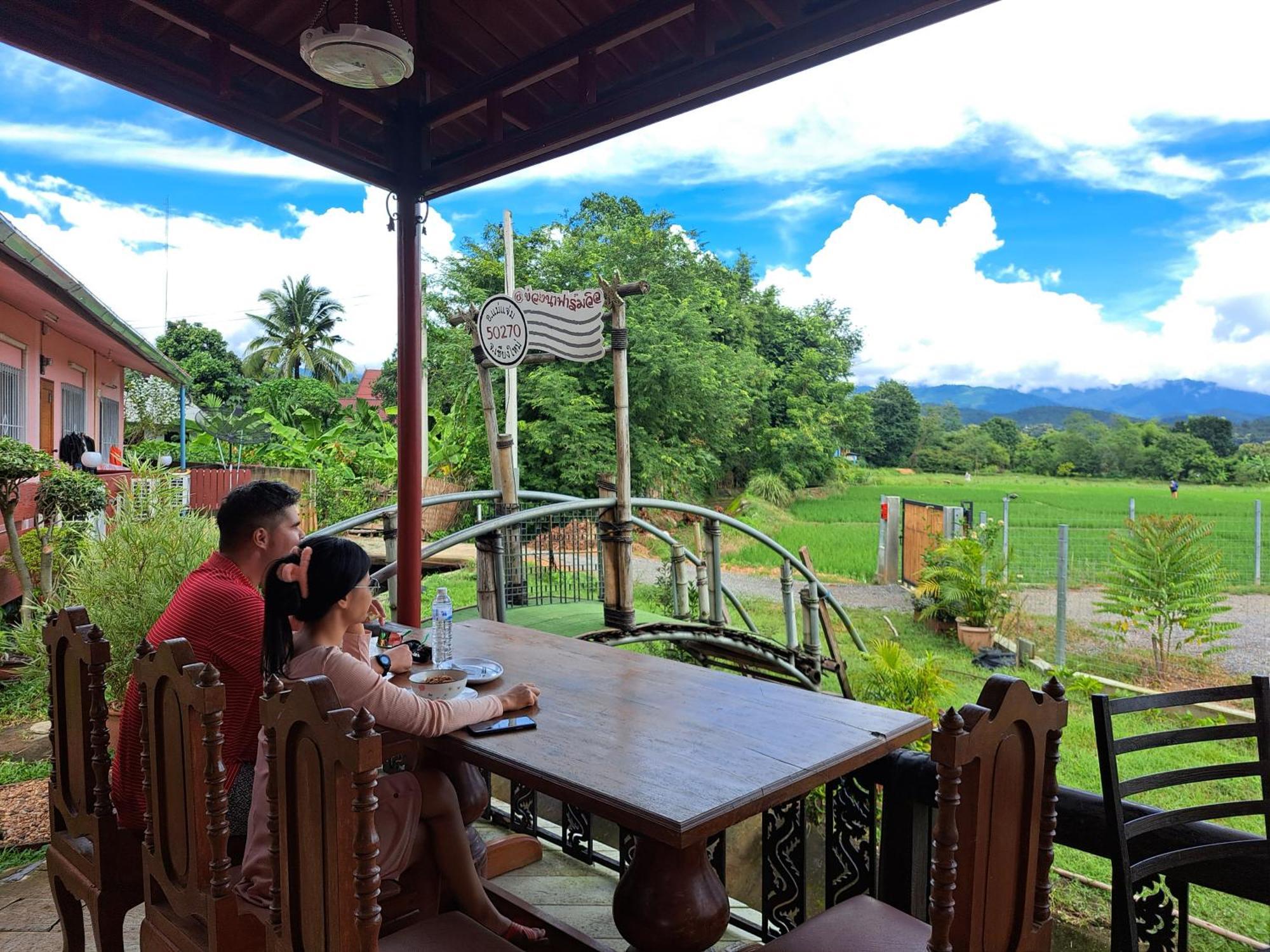 Bed and Breakfast Khuang Na Farmview à Mae Chaem Extérieur photo